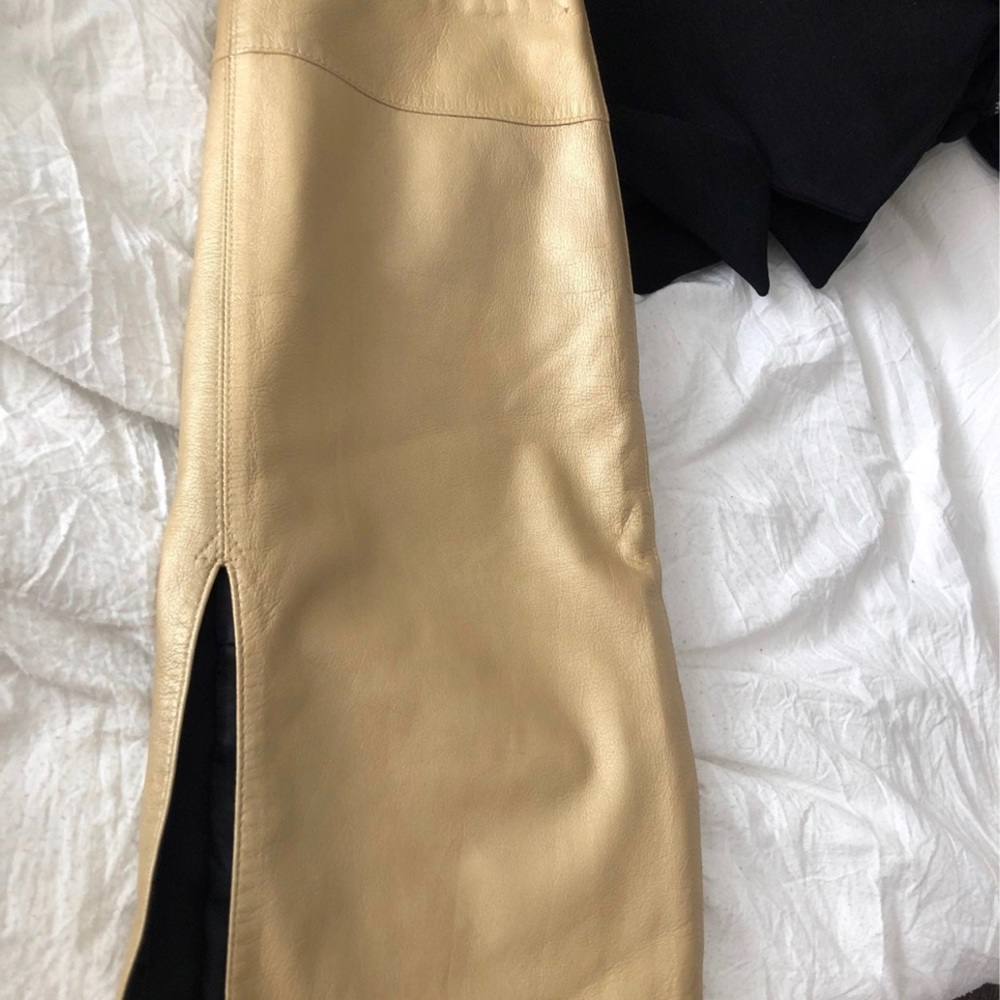 Bebe gold leather skirt size 4 soft leather.
